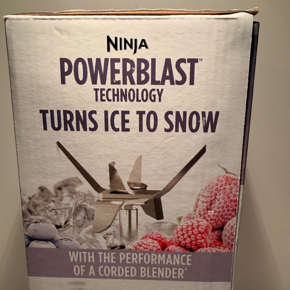 Ninja Blast Max Cordless Portable Blender 20 Oz. Rechargable Auto-IQ One Touch - Picture 7 of 12